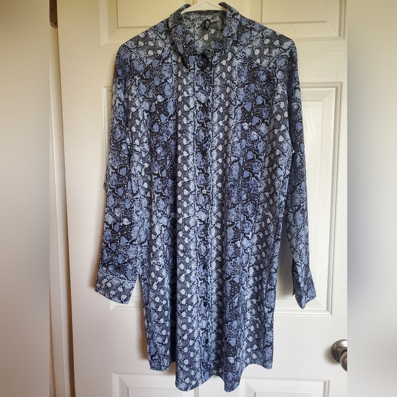 H&M (Divided) shirt dress - Picture 1 of 4
